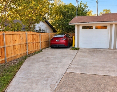 5510 Manor Rd - Photo Thumbnail 18
