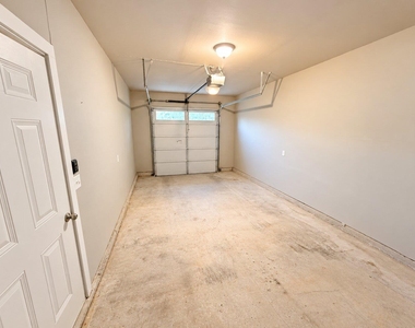 5510 Manor Rd - Photo Thumbnail 15