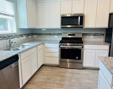 5709 Charles Merle Dr - Photo Thumbnail 14
