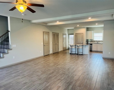 5709 Charles Merle Dr - Photo Thumbnail 1