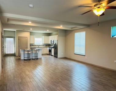 5709 Charles Merle Dr - Photo Thumbnail 11
