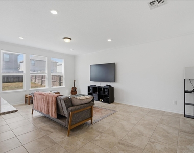 3912 Gentle Meadow - Photo Thumbnail 4