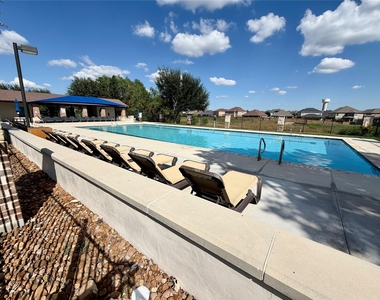 3912 Gentle Meadow - Photo Thumbnail 25