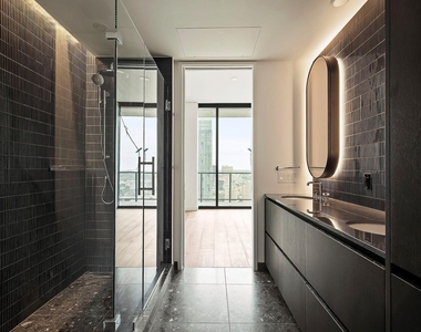 610 Davis St - Photo Thumbnail 10