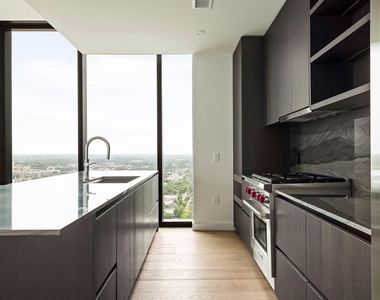 610 Davis St - Photo Thumbnail 8