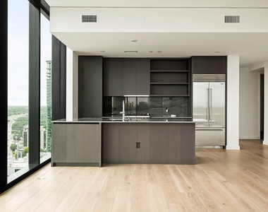 610 Davis St - Photo Thumbnail 6