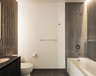 610 Davis St - Photo Thumbnail 13