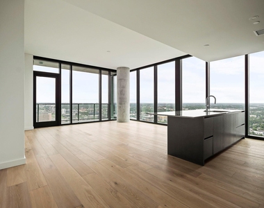 610 Davis St - Photo Thumbnail 3