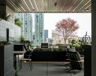 610 Davis St - Photo Thumbnail 20