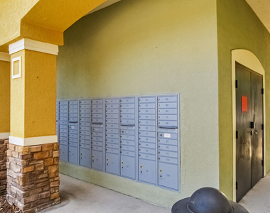 8539 Gate Parkway W - Photo Thumbnail 26