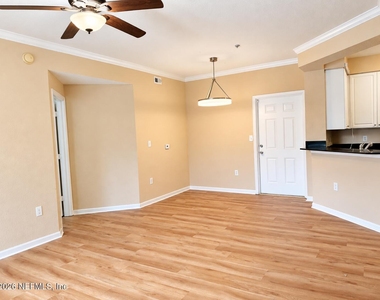 8539 Gate Parkway W - Photo Thumbnail 6
