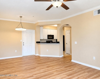 8539 Gate Parkway W - Photo Thumbnail 7