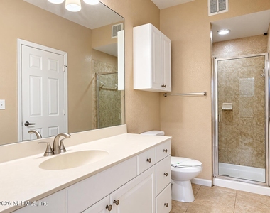 8539 Gate Parkway W - Photo Thumbnail 14