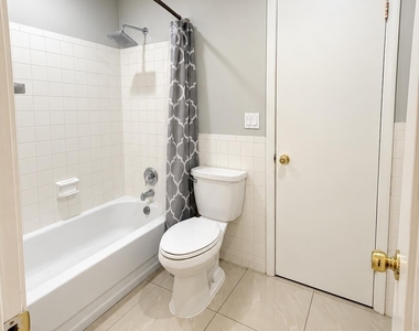 8175 Sutton Place N - Photo Thumbnail 15