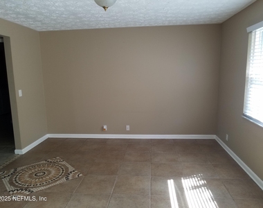 2696 Tina Lane - Photo Thumbnail 4