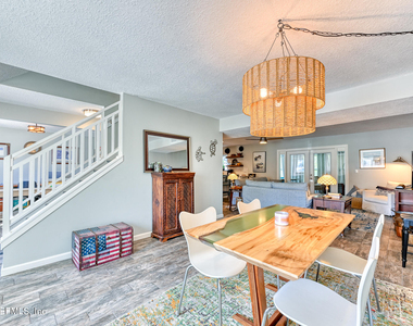 2233 Seminole Road - Photo Thumbnail 1