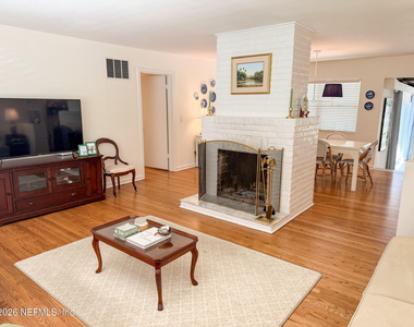 2011 Sweet Briar Lane - Photo Thumbnail 3