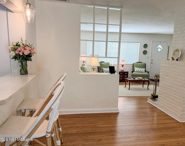 2011 Sweet Briar Lane - Photo Thumbnail 20