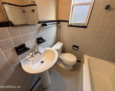 828 Acosta Street - Photo Thumbnail 19