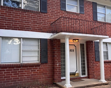 828 Acosta Street - Photo Thumbnail 12