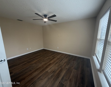 6295 Endelstow Lane - Photo Thumbnail 51