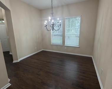 6295 Endelstow Lane - Photo Thumbnail 27
