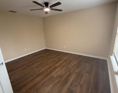 6295 Endelstow Lane - Photo Thumbnail 50