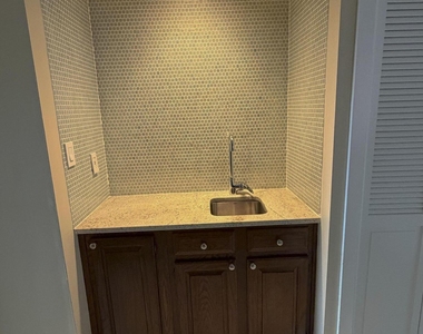 6170 A1a S - Photo Thumbnail 13