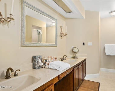 6170 A1a S - Photo Thumbnail 17