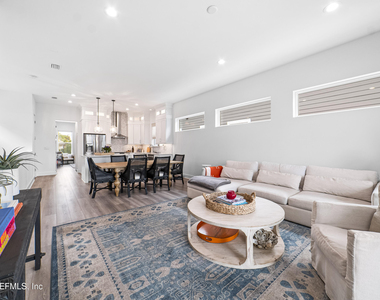 2107 Gorden Avenue - Photo Thumbnail 4