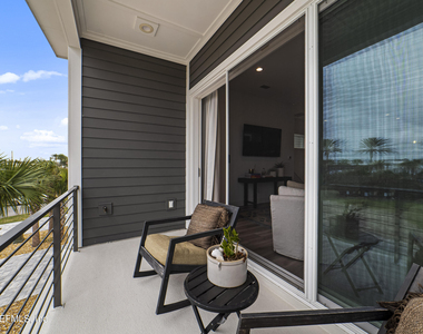 2107 Gorden Avenue - Photo Thumbnail 6