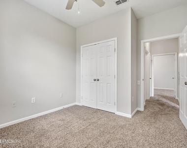7990 Baymeadows Road E - Photo Thumbnail 16