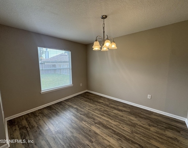 8109 Timber Point Drive - Photo Thumbnail 6
