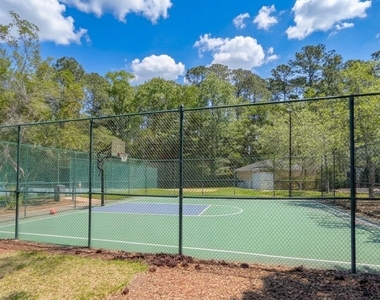 13810 Sutton Park Drive N - Photo Thumbnail 33