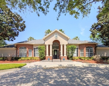 13810 Sutton Park Drive N - Photo Thumbnail 6