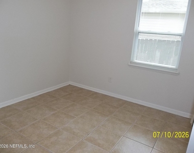2921 College Park Drive - Photo Thumbnail 10