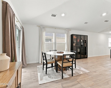 2526 Clayton Fls Cove - Photo Thumbnail 9