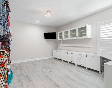 217 Bonita Vista Drive - Photo Thumbnail 27