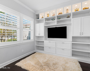 217 Bonita Vista Drive - Photo Thumbnail 5