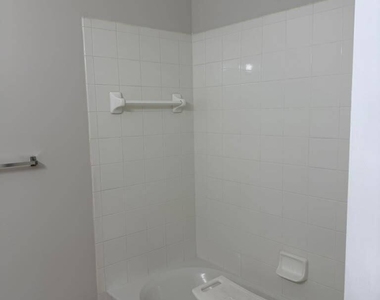 3750 Silver Bluff Boulevard - Photo Thumbnail 11