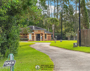 1818 Hollow Glen Drive - Photo Thumbnail 44