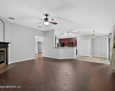1818 Hollow Glen Drive - Photo Thumbnail 24