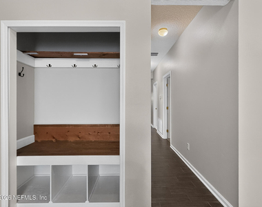 1818 Hollow Glen Drive - Photo Thumbnail 34