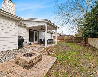 3660 Mandarin Woods Drive N - Photo Thumbnail 29