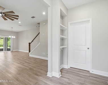 11987 Calvesta Street - Photo Thumbnail 5