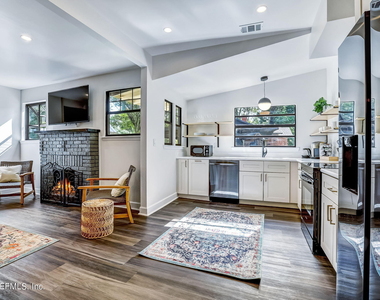 2834 Phyllis Street - Photo Thumbnail 13