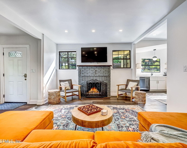 2834 Phyllis Street - Photo Thumbnail 10