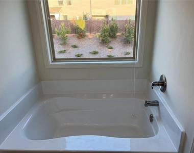 5461 Trillium Way - Photo Thumbnail 19
