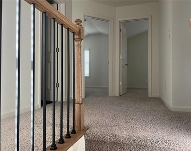5461 Trillium Way - Photo Thumbnail 13