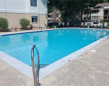 1207 Wingate Way - Photo Thumbnail 11